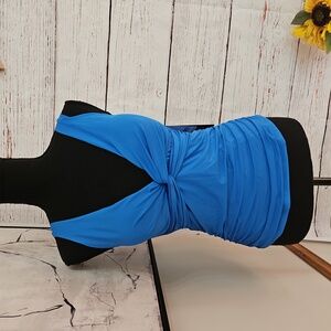 NWT La Blanca Blue Island Goddess Over the shoulder Twist Front Tankini top